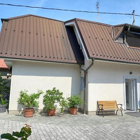 Stara Jezica Apartments With Wifi Ljubljana Exteriör bild