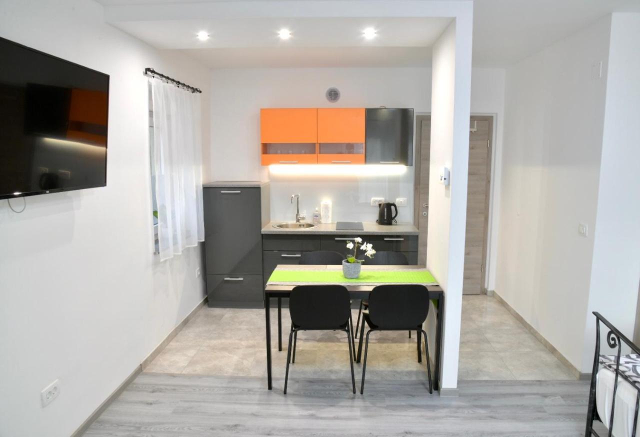 Stara Jezica Apartments With Wifi Ljubljana Exteriör bild