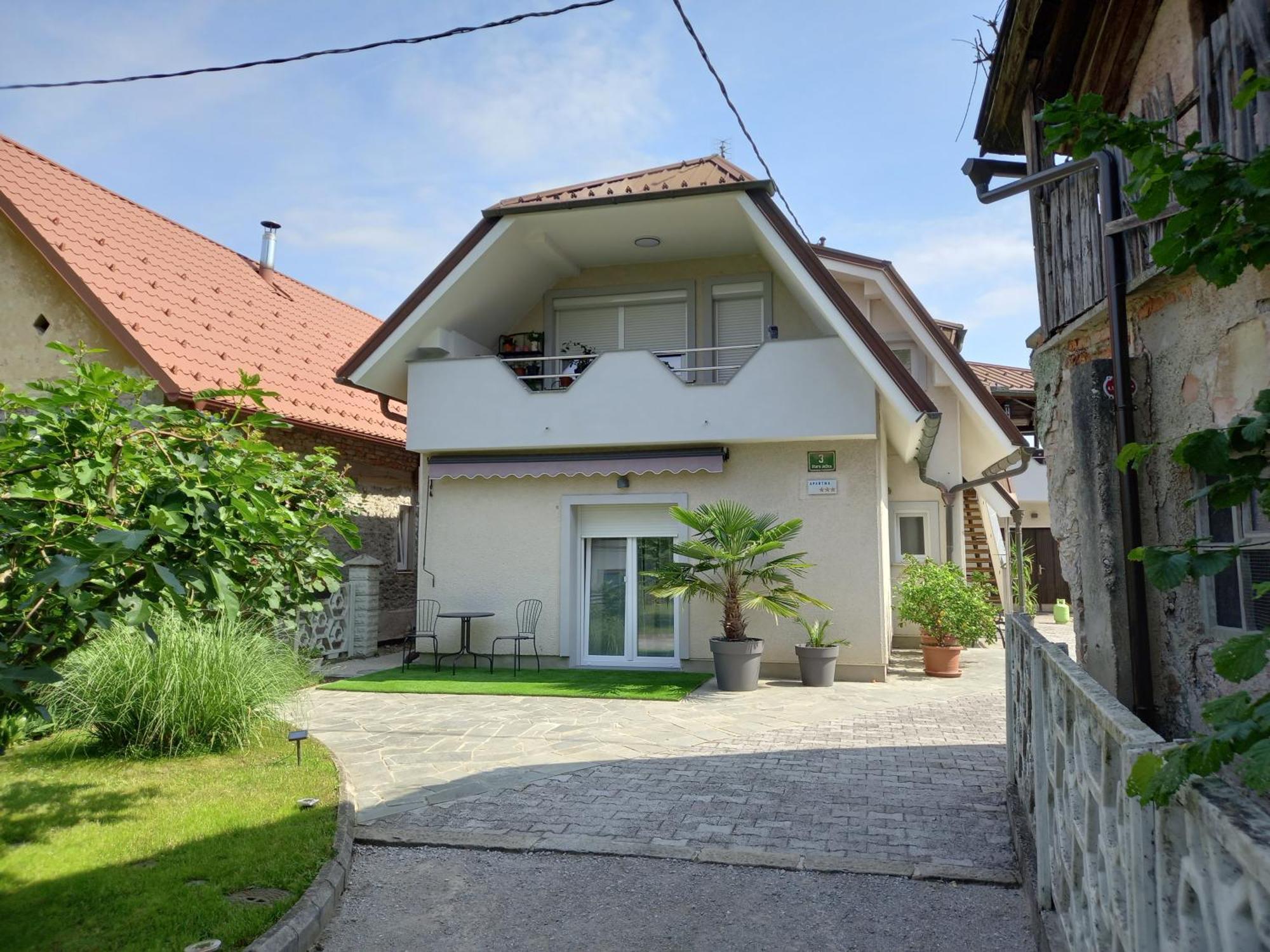 Stara Jezica Apartments With Wifi Ljubljana Exteriör bild